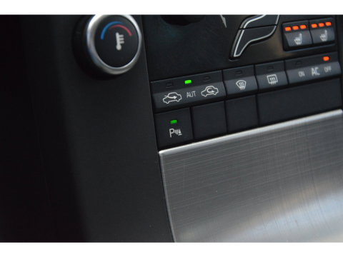 Volvo V70 2.5T | Stoelverwarming | Automaat | Cruise | Perfect onderhouden |