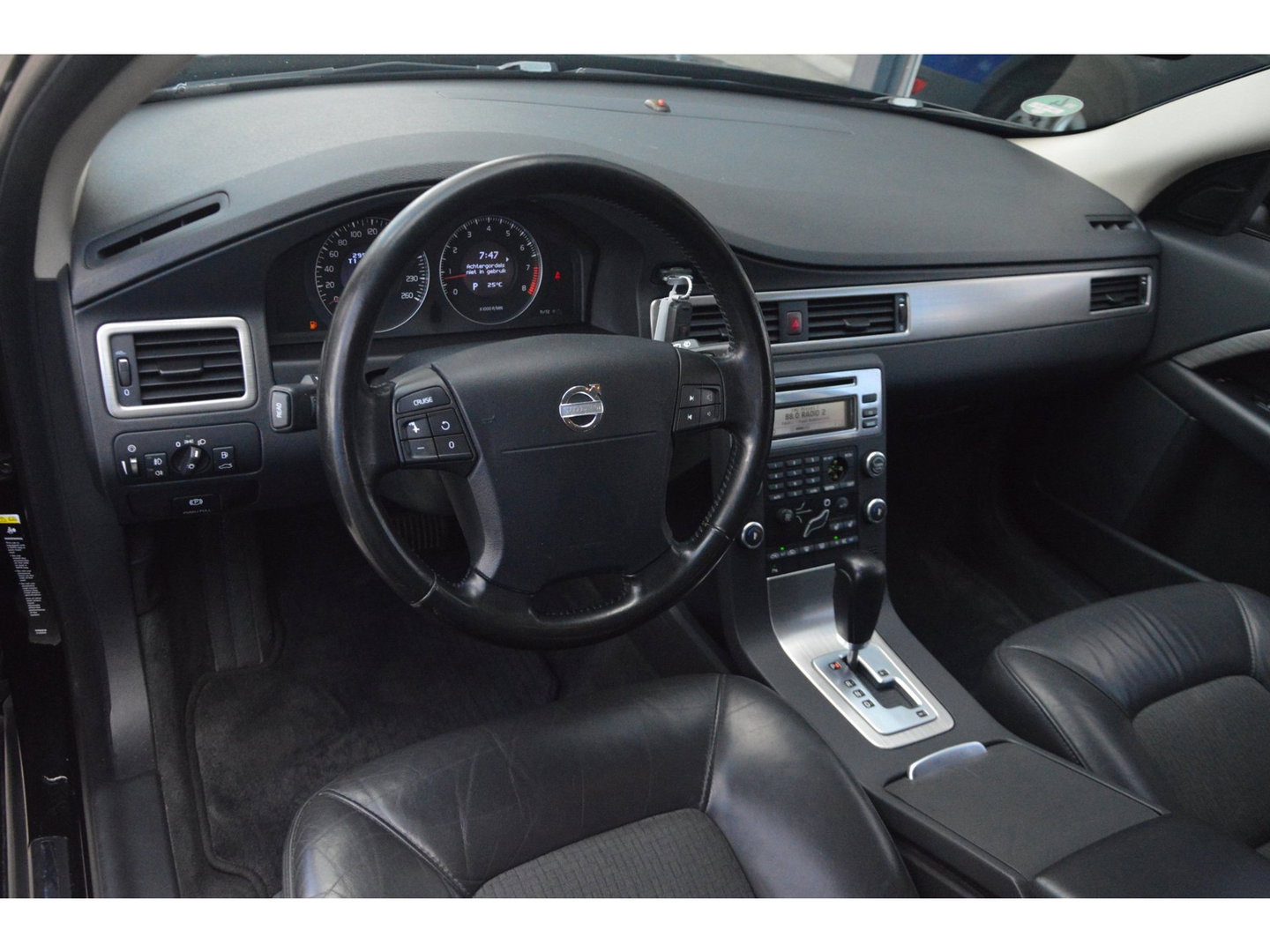 Volvo V70 2.5T | Stoelverwarming | Automaat | Cruise | Perfect onderhouden |