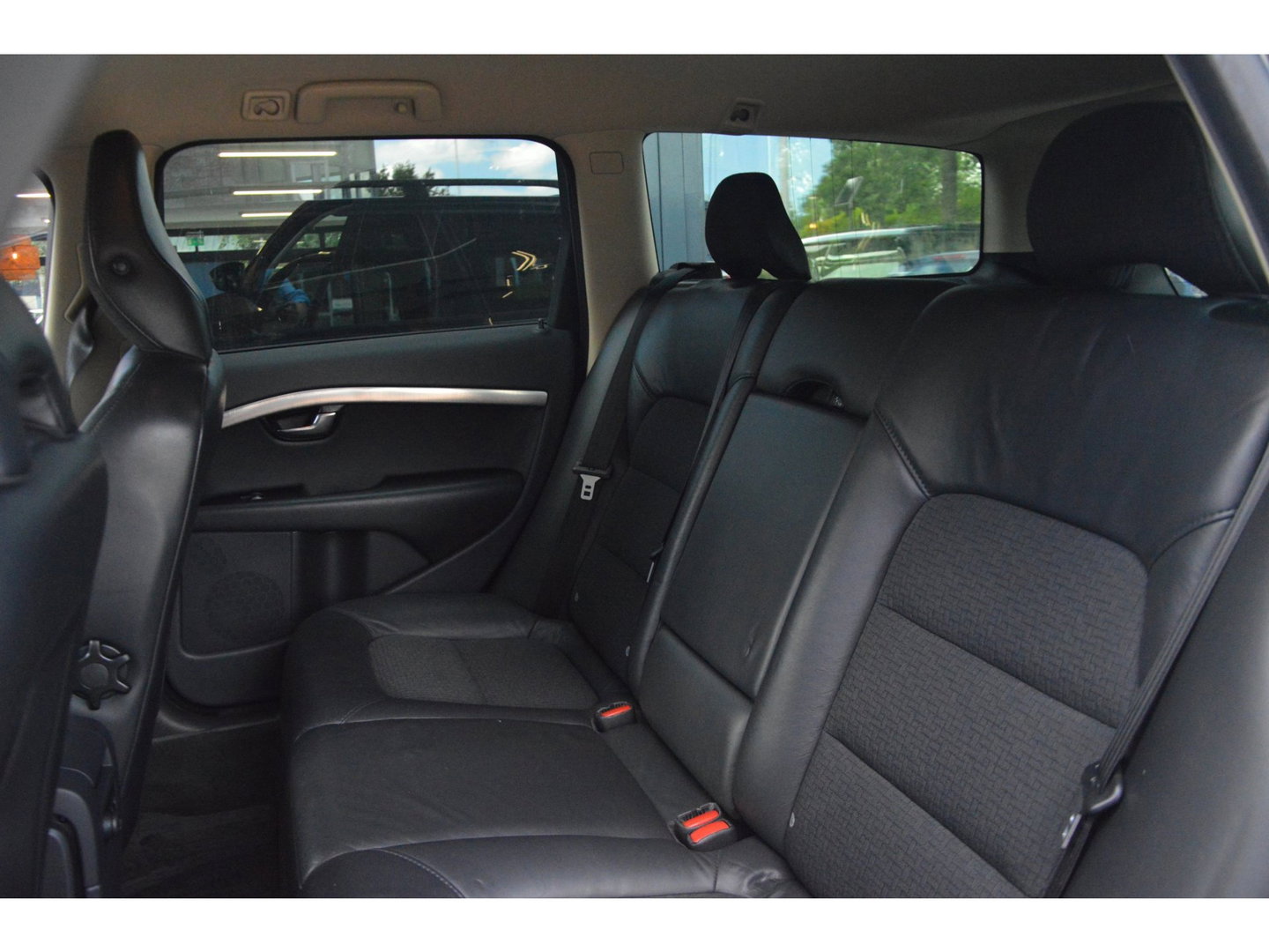 Volvo V70 2.5T | Stoelverwarming | Automaat | Cruise | Perfect onderhouden |