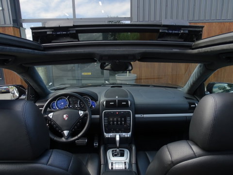 Porsche Cayenne 4.8 V8 Turbo 500PK / PCM / LED *NAP*
