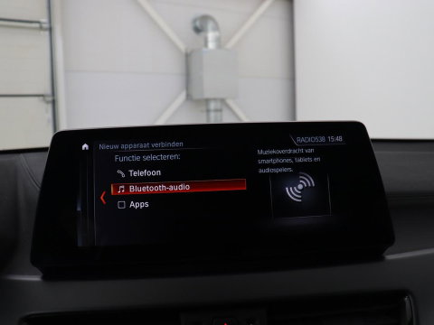 BMW X2 xDrive25e Goldplay Edition | SOH 82,1% | M Sport | Leder | Head-Up | Sportstoelen | 19'' velgen | Sfeerverlichting | Camera | Stoelverwarming | Navigatie | Full LED | Keyless | DAB | Park Assist | Memory | PHEV | Plug In