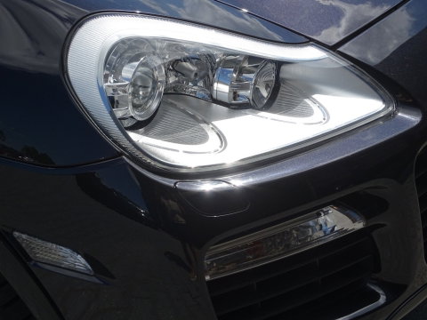 Porsche Cayenne 4.8 V8 Turbo 500PK / PCM / LED *NAP*