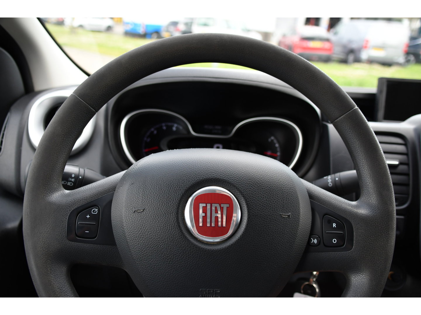 Fiat Talento 2.0 MultiJet L2H1 PB Edition Cruise, Multimedia, Airco, Sensoren, Trekhaak, 145pk, NAVI, Uniek!