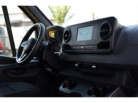 Mercedes-Benz Sprinter 315 1.9 CDI L2H1 RWD PB Edition Camera, Cruise, Carplay, 150pk, Sensoren, Automaat, LED, Multimedia, Airco, Uniek!