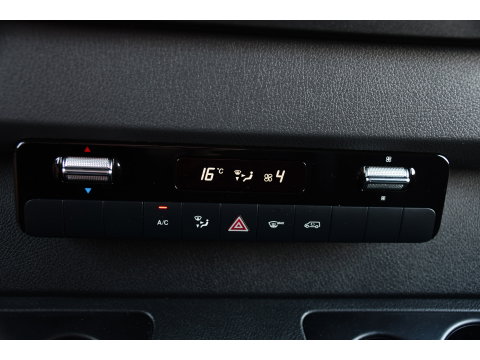 Mercedes-Benz Sprinter 315 1.9 CDI L2H1 RWD PB Edition Camera, Cruise, Carplay, 150pk, Sensoren, Automaat, LED, Multimedia, Airco, Uniek!