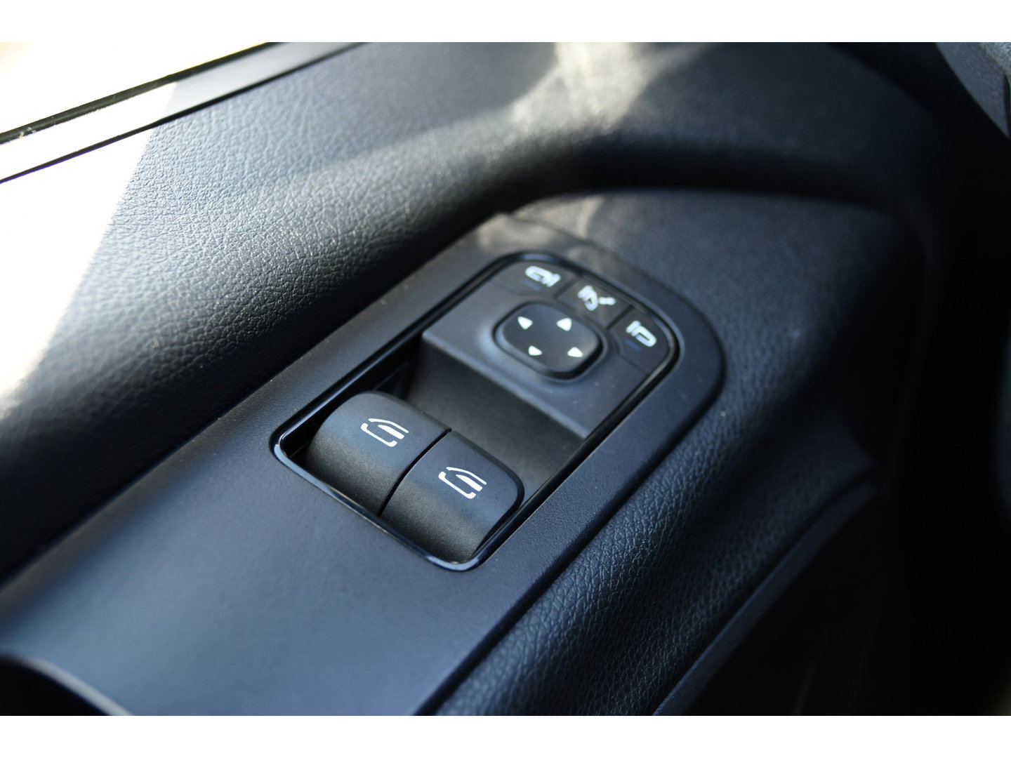 Mercedes-Benz Sprinter 315 1.9 CDI L2H1 RWD PB Edition Camera, Cruise, Carplay, 150pk, Sensoren, Automaat, LED, Multimedia, Airco, Uniek!