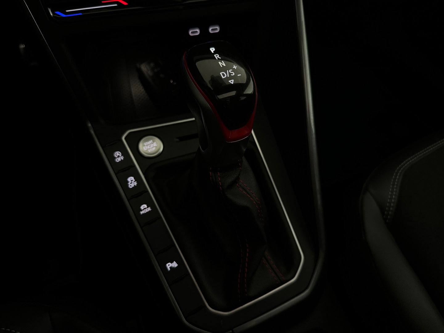 Volkswagen Polo 2.0 TSI GTI ABT|Pano|IQ|Beats|Keyless|Camera|VOL