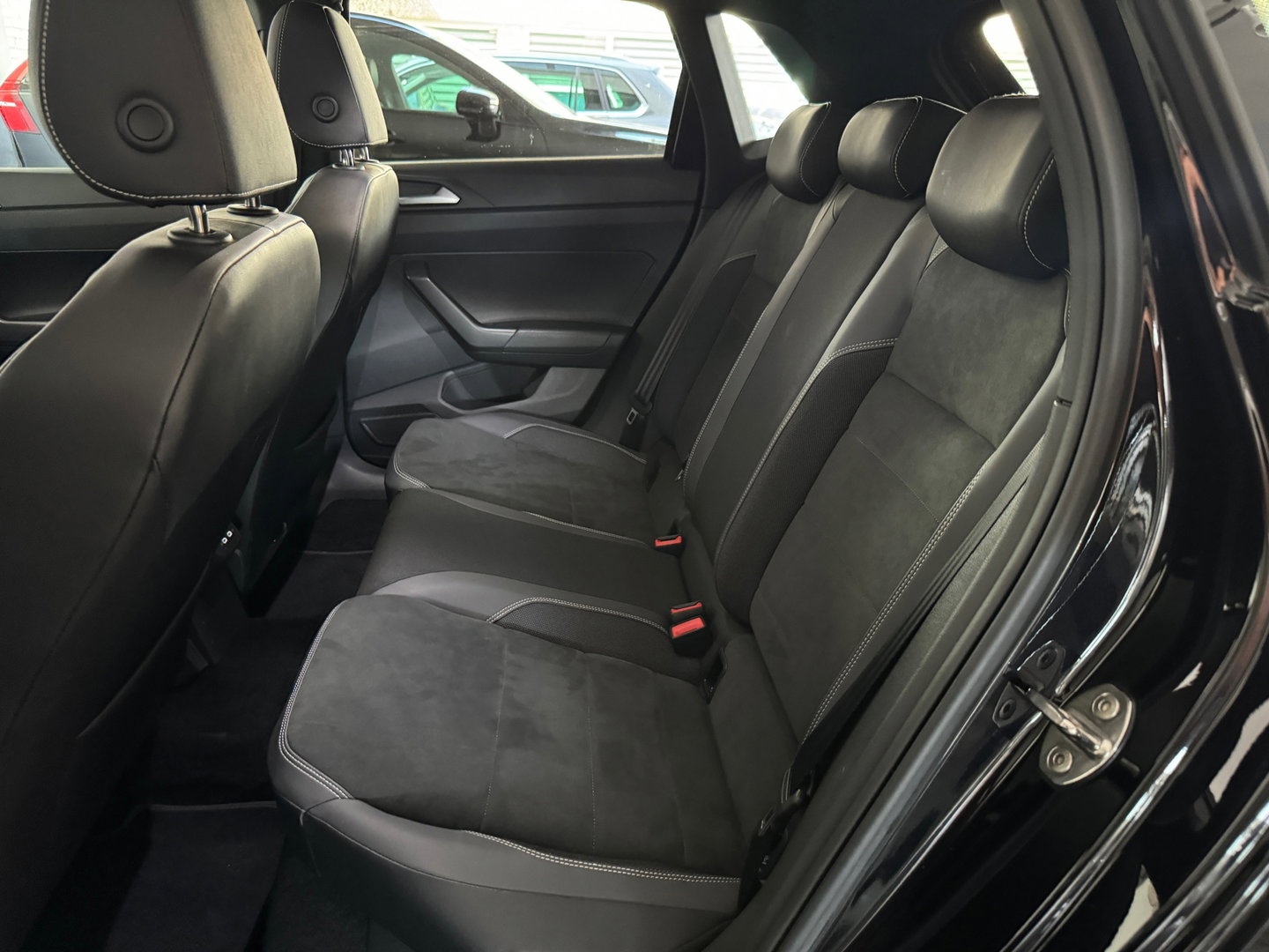 Volkswagen Polo 2.0 TSI GTI ABT|Pano|IQ|Beats|Keyless|Camera|VOL