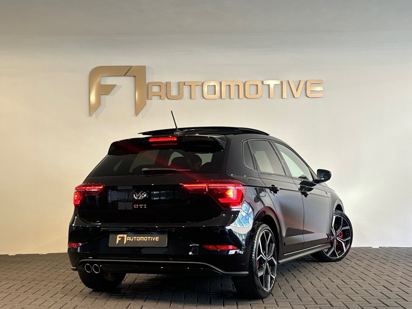 Volkswagen Polo 2.0 TSI GTI ABT|Pano|IQ|Beats|Keyless|Camera|VOL