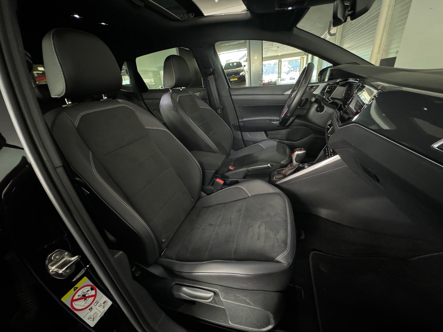 Volkswagen Polo 2.0 TSI GTI ABT|Pano|IQ|Beats|Keyless|Camera|VOL