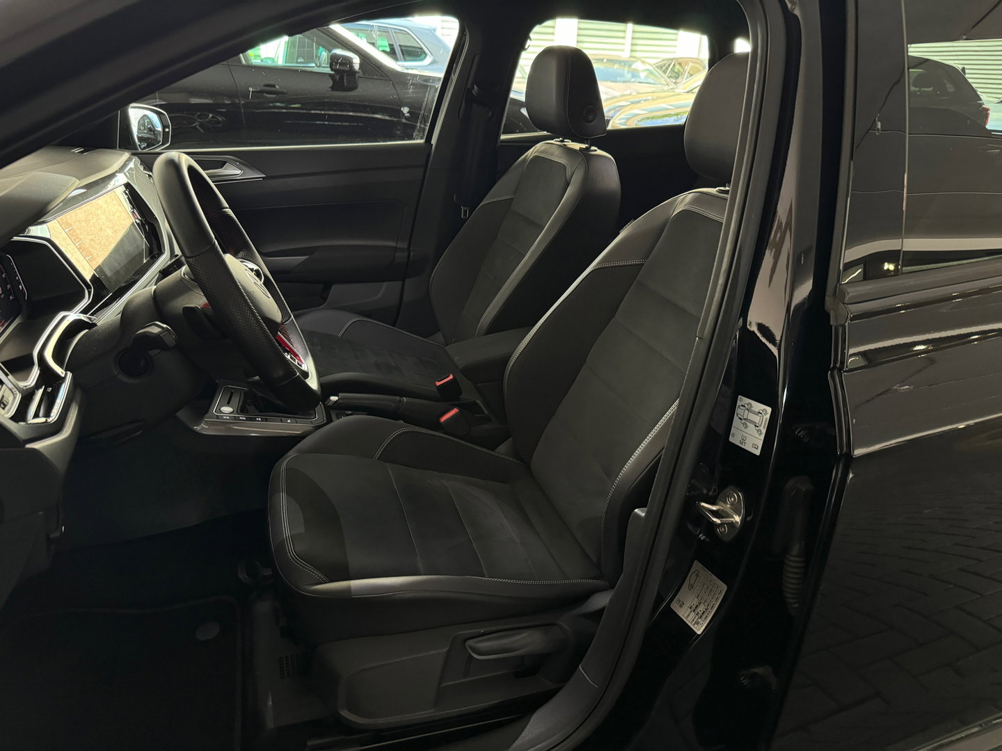 Volkswagen Polo 2.0 TSI GTI ABT|Pano|IQ|Beats|Keyless|Camera|VOL