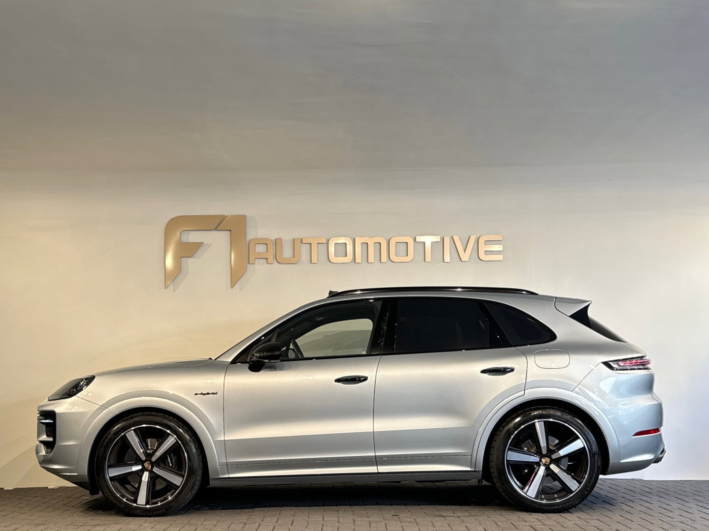 Porsche Cayenne 3.0 E-Hybrid Pano|Burmester|Sportdesign|HuD