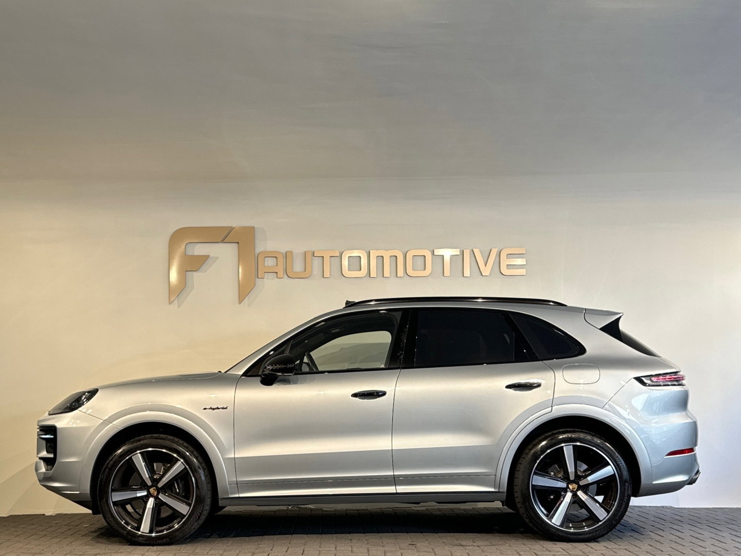 Porsche Cayenne 3.0 E-Hybrid Pano|Burmester|Sportdesign|HuD