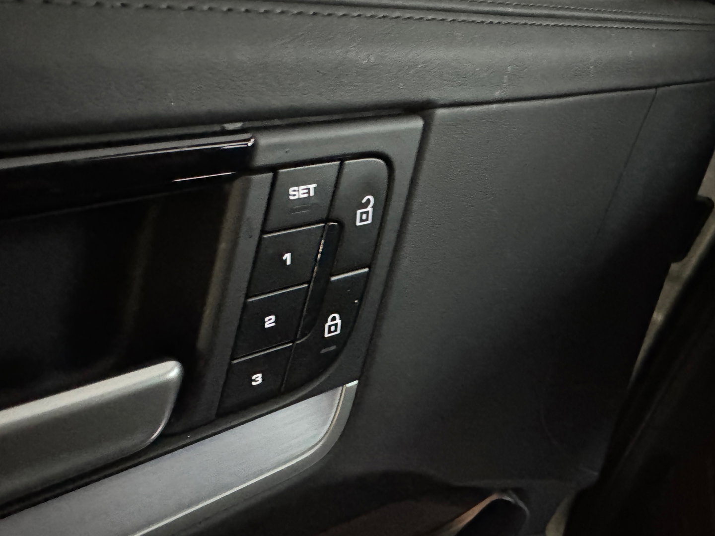 Porsche Cayenne 3.0 E-Hybrid Pano|Burmester|Sportdesign|HuD