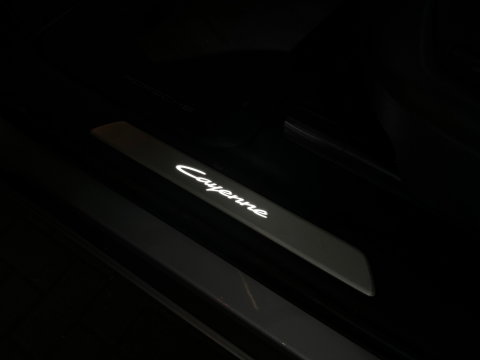 Porsche Cayenne 3.0 E-Hybrid Pano|Burmester|Sportdesign|HuD