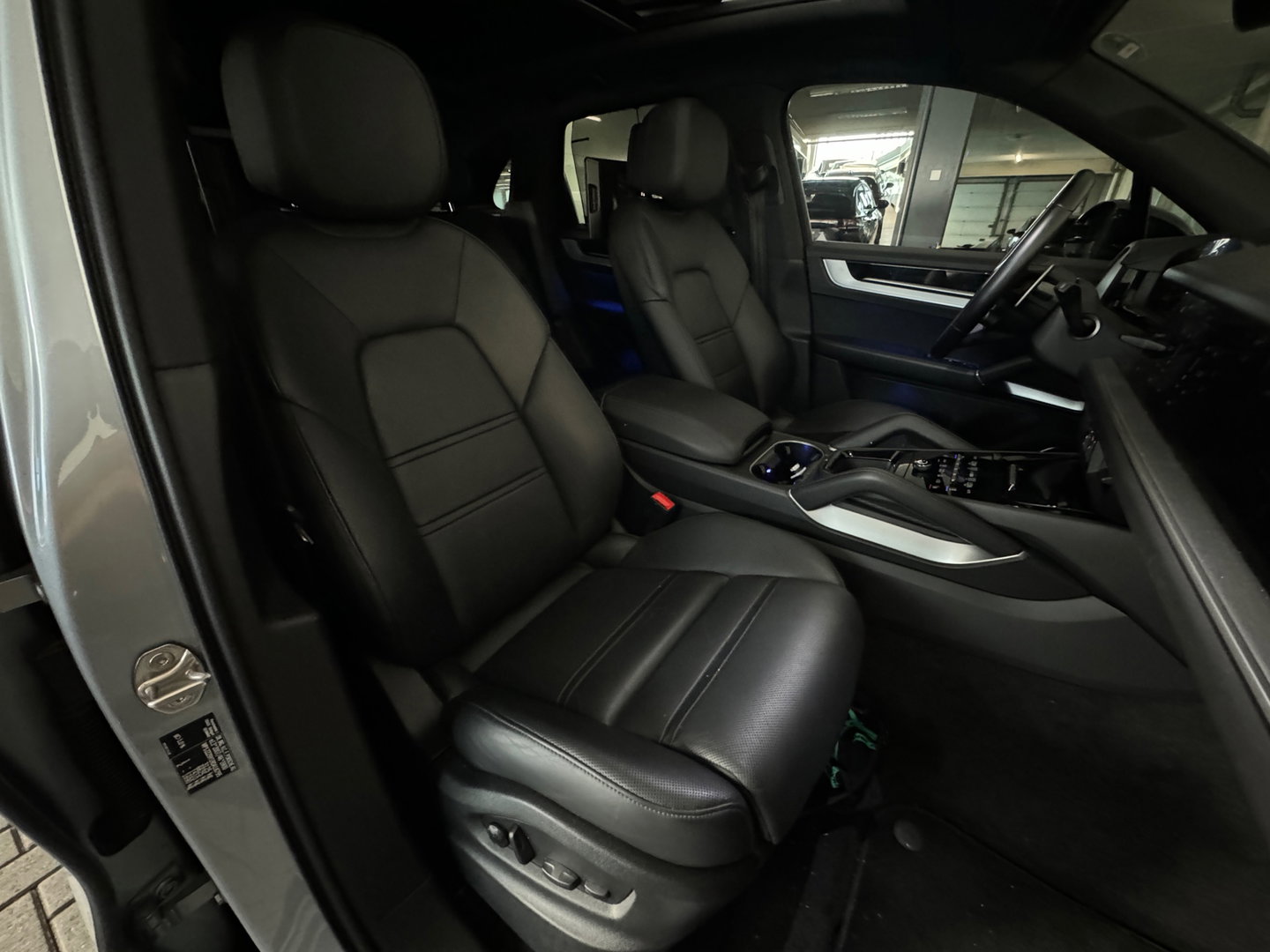 Porsche Cayenne 3.0 E-Hybrid Pano|Burmester|Sportdesign|HuD