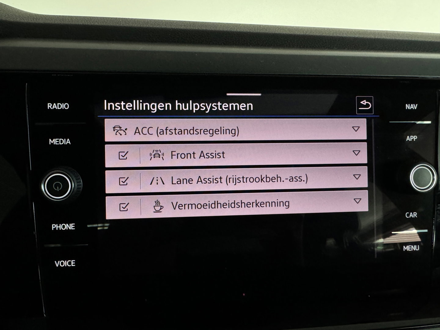 Volkswagen Taigo 1.5 TSI R-Line Pano|Keyless|Beats|Camera