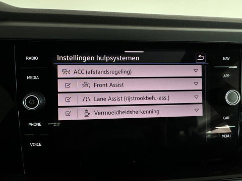 Volkswagen Taigo 1.5 TSI R-Line Pano|Keyless|Beats|Camera