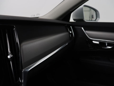 Volvo V90 2.0 T6 Plug In AWD Inscription | SOH 97% | Panoramadak | Head-Up | Leder | Harman/Kardon | 20'' | 360 Camera | Stoelverwarming | Carplay | Full LED | Stuurverwarming | PHEV
