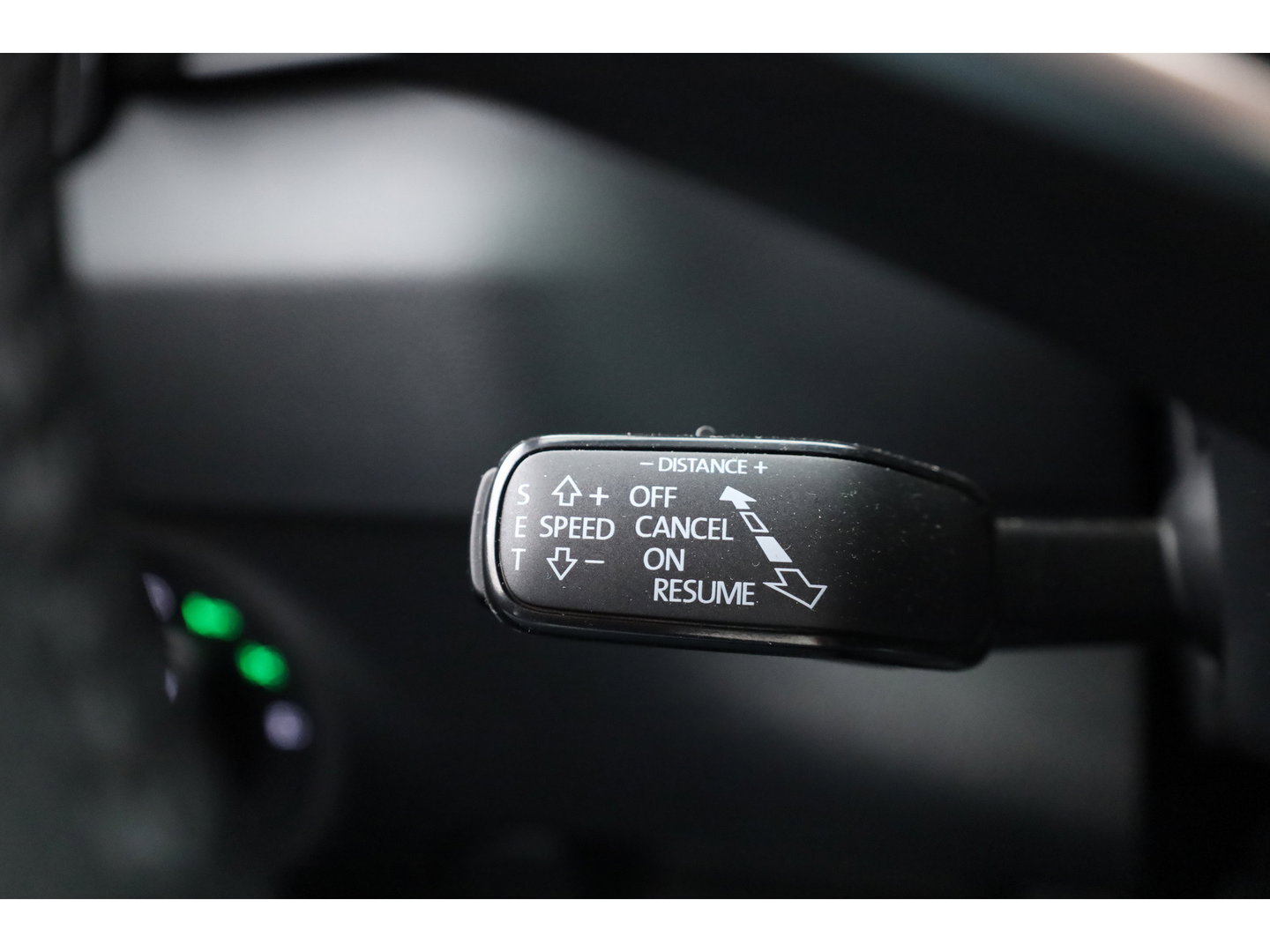 Škoda Karoq 1.5 TSI ACT Sportline Business | Pano | Adapt. Cruise | Navi | CarPlay | Stoel-Stuurverw. | DAB | PDC A