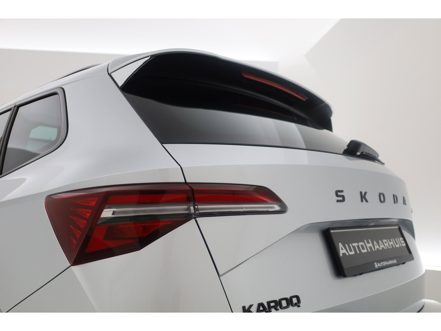 Škoda Karoq 1.5 TSI ACT Sportline Business | Pano | Adapt. Cruise | Navi | CarPlay | Stoel-Stuurverw. | DAB | PDC A