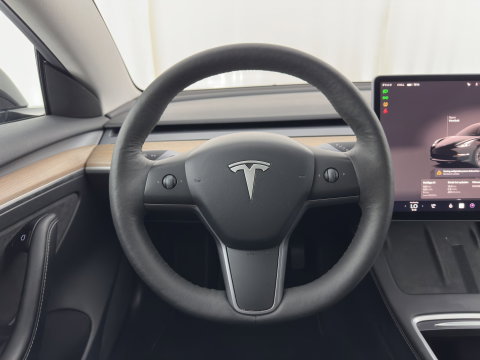 Tesla Model 3 Standard RWD Plus 60 kWh [3-Fase-11kW] (INCL-BTW) Aut. *PANO | AUTOPILOT | LEATHER | KEYLESS | FULL-LED | MEMORY-PACK | TOPVIEW | DAB | CARPLAY | DIGI-COCKPIT | LANE-ASSIST | HEATED- COMFORTSEATS | 19"ALU*