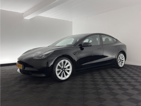 Tesla Model 3 Standard RWD Plus 60 kWh [3-Fase-11kW] (INCL-BTW) Aut. *PANO | AUTOPILOT | LEATHER | KEYLESS | FULL-LED | MEMORY-PACK | TOPVIEW | DAB | CARPLAY | DIGI-COCKPIT | LANE-ASSIST | HEATED- COMFORTSEATS | 19"ALU*