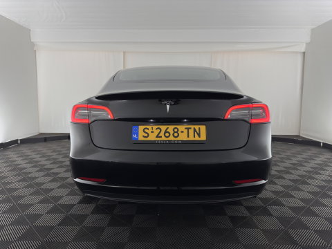 Tesla Model 3 Standard RWD Plus 60 kWh [3-Fase-11kW] (INCL-BTW) Aut. *PANO | AUTOPILOT | LEATHER | KEYLESS | FULL-LED | MEMORY-PACK | TOPVIEW | DAB | CARPLAY | DIGI-COCKPIT | LANE-ASSIST | HEATED- COMFORTSEATS | 19"ALU*