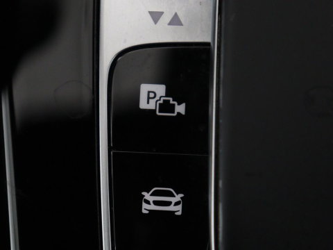 Mercedes-Benz CLA-Klasse 180 Business Solution Progressive | Stoelverwarming | Carplay | Sfeerverlichting | Half leder | Camera | Navigatie | Widescreen | Full LED | Park Assist | DAB | 18'' velgen | Cruise control