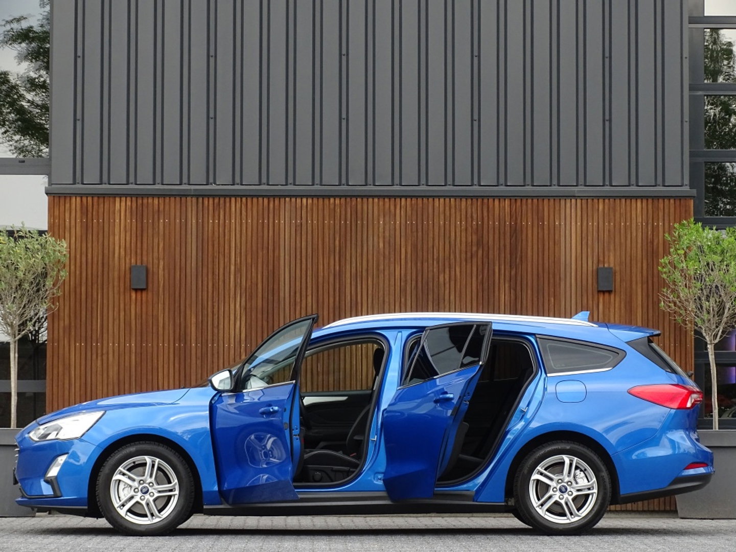 Ford FOCUS Wagon 1.0 101PK EcoBoost Tr Ed. / luxe pakket / LED *NAP*