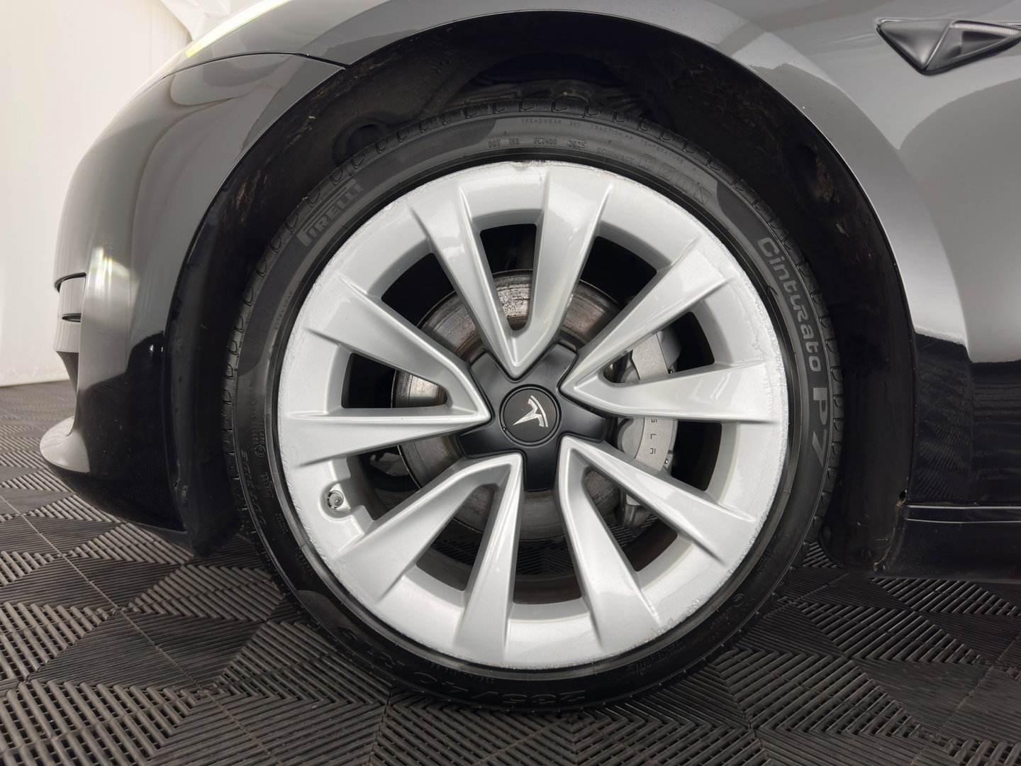 Tesla Model 3 Standard RWD Plus 60 kWh [3-Fase-11kW] (INCL-BTW) Aut. *PANO | AUTOPILOT | LEATHER | KEYLESS | FULL-LED | MEMORY-PACK | TOPVIEW | DAB | CARPLAY | DIGI-COCKPIT | LANE-ASSIST | HEATED- COMFORTSEATS | 19"ALU*