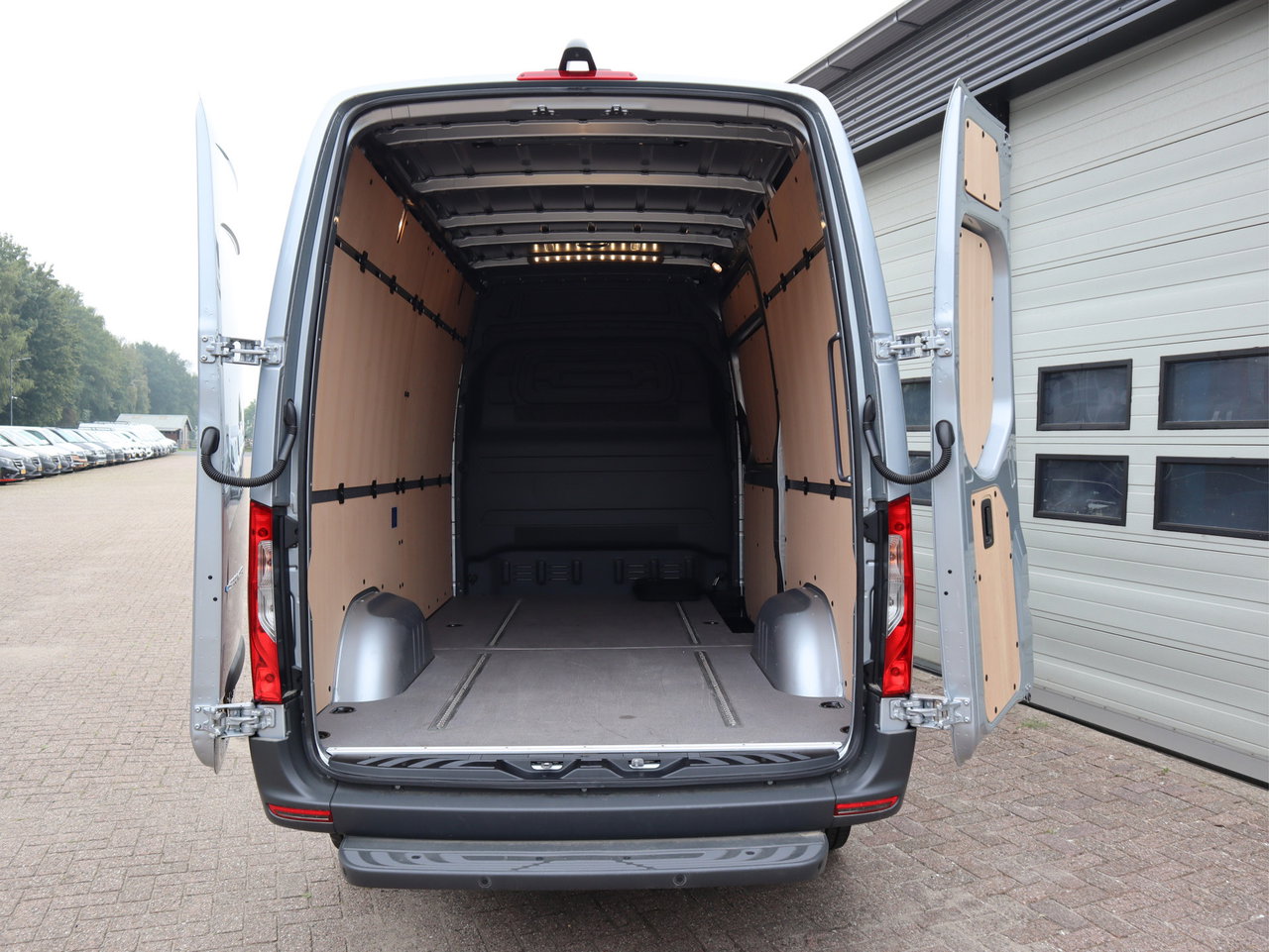 Mercedes-Benz eSprinter
