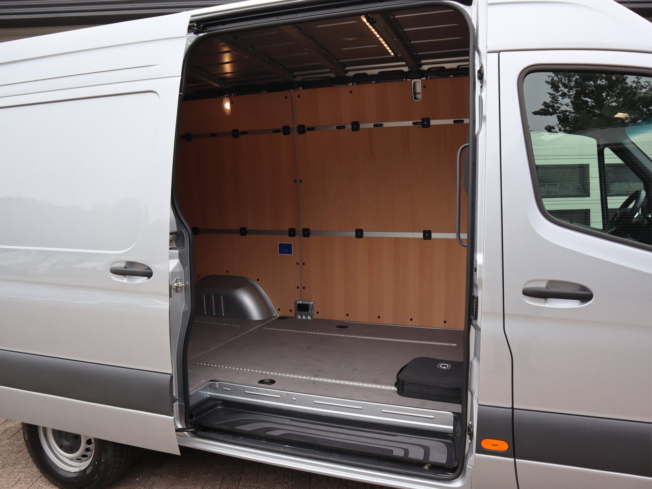 Mercedes-Benz eSprinter