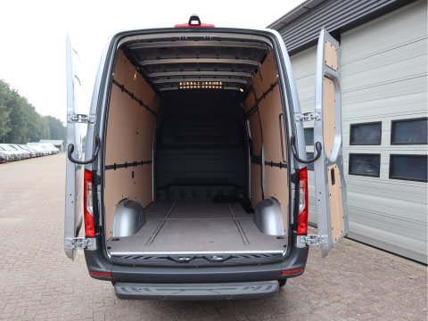 Mercedes-Benz eSprinter 314 L2H2 Accu 56 kWh RWD WLPT 181 km - New Model - Snel laden - LED - Vol Opties