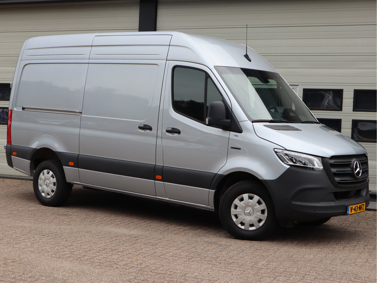 Mercedes-Benz eSprinter 314 L2H2 Accu 56 kWh RWD WLPT 181 km - New Model - Snel laden - LED - Vol Opties