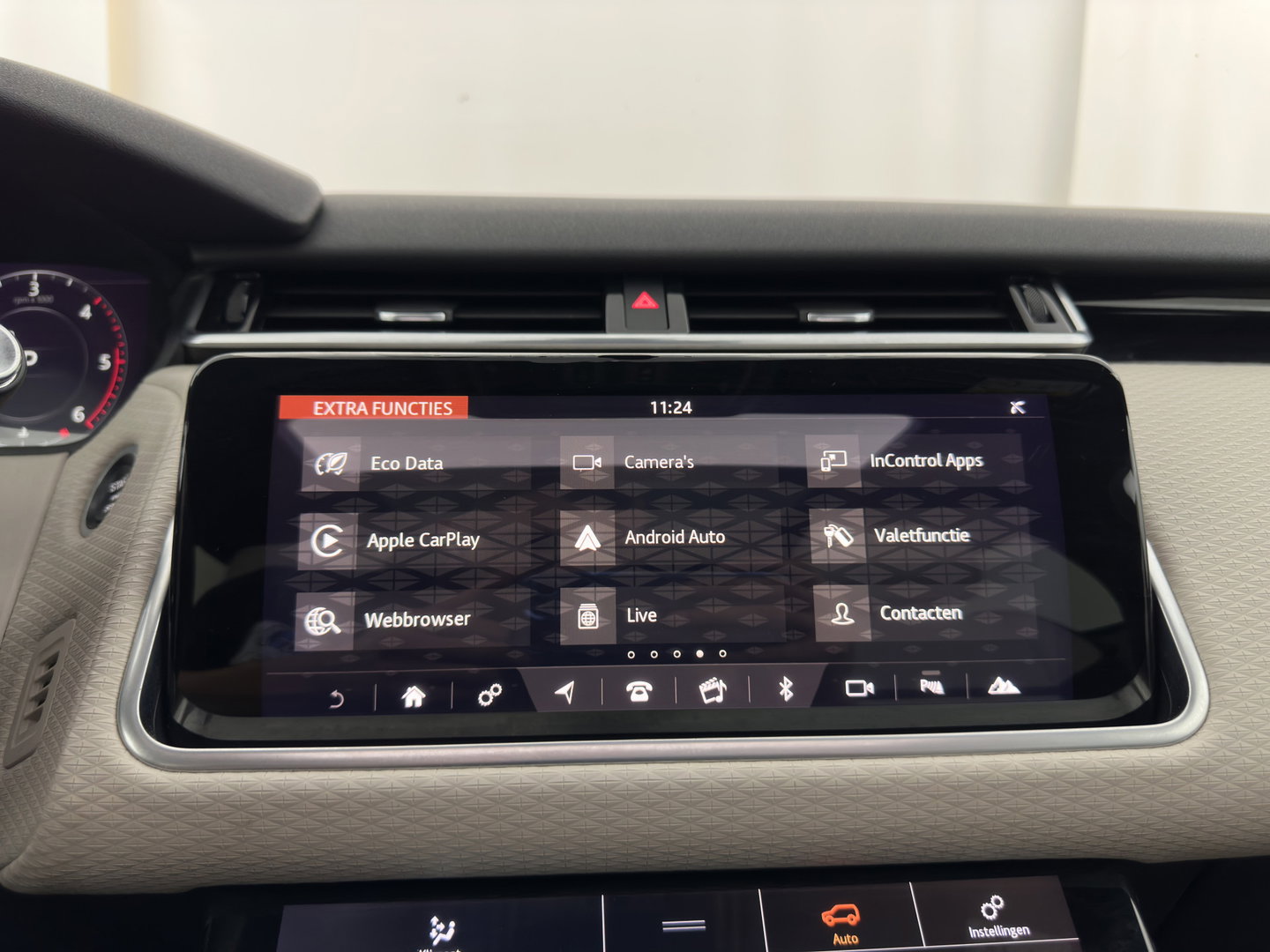 Land Rover Range Rover Velar 3.0 V6 AWD HSE Aut. *PANO | LEATHER | FULL-LED | MEMORY-PACK | BLIND-SPOT | MERIDIAN-SURROUND | DIGI-COCKPIT | CAMERA | KEYLESS | HEATED-COMFORTSEATS | PRIVACY-GLASS | SHIFT-PADDLES | 21 "ALU*