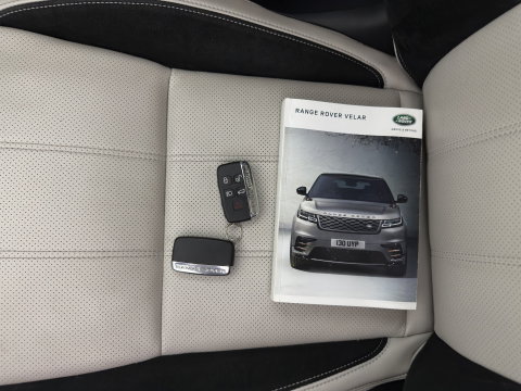 Land Rover Range Rover Velar 3.0 V6 AWD HSE Aut. *PANO | LEATHER | FULL-LED | MEMORY-PACK | BLIND-SPOT | MERIDIAN-SURROUND | DIGI-COCKPIT | CAMERA | KEYLESS | HEATED-COMFORTSEATS | PRIVACY-GLASS | SHIFT-PADDLES | 21 "ALU*