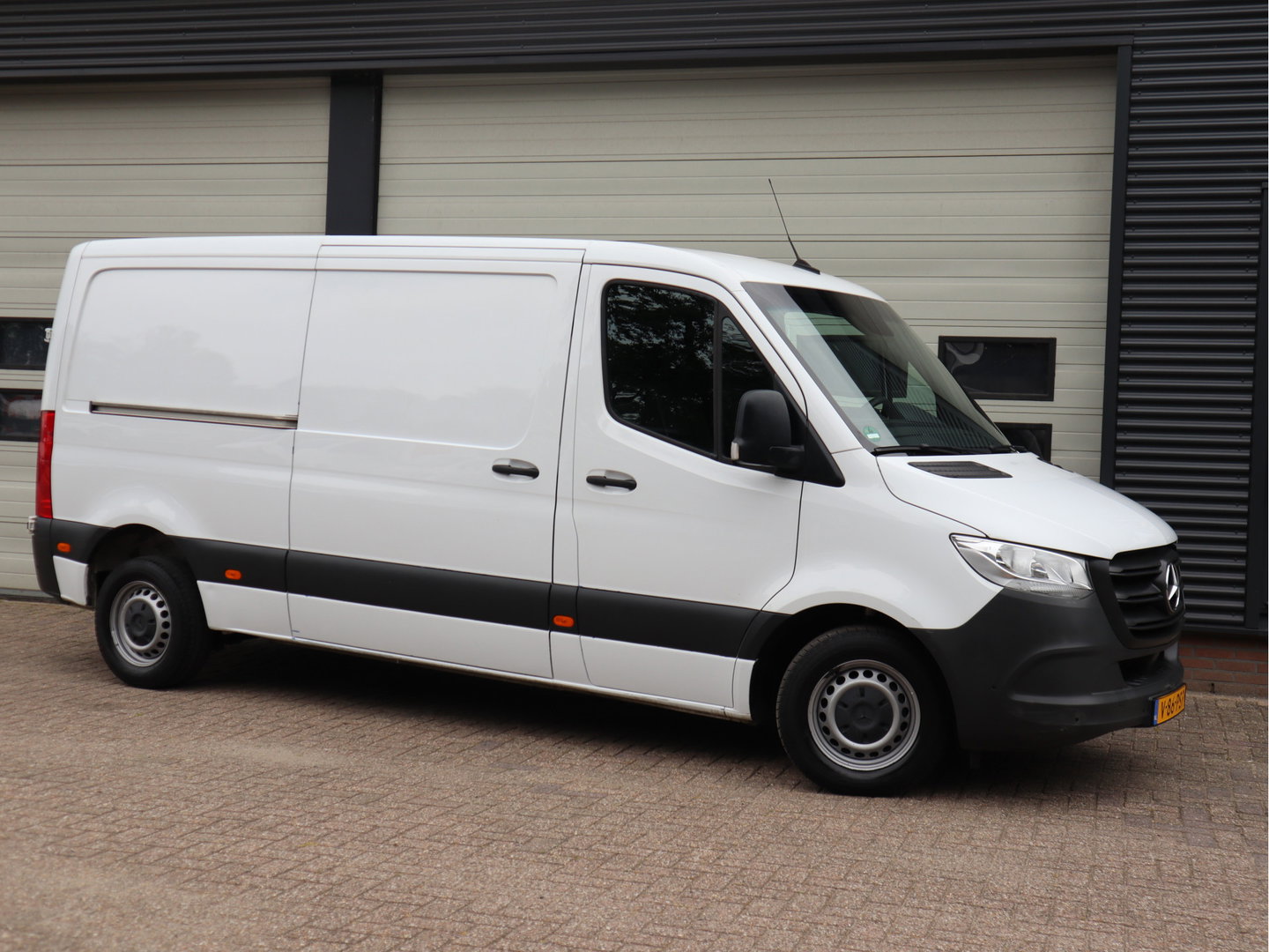 Mercedes-Benz Sprinter 315 CDI Euro 6 - L2H1 - Trekhaak - MBUX - Cruise