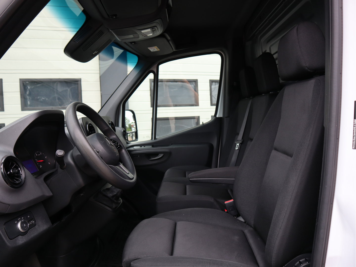 Mercedes-Benz Sprinter 315 CDI Euro 6 - L2H1 - Trekhaak - MBUX - Cruise