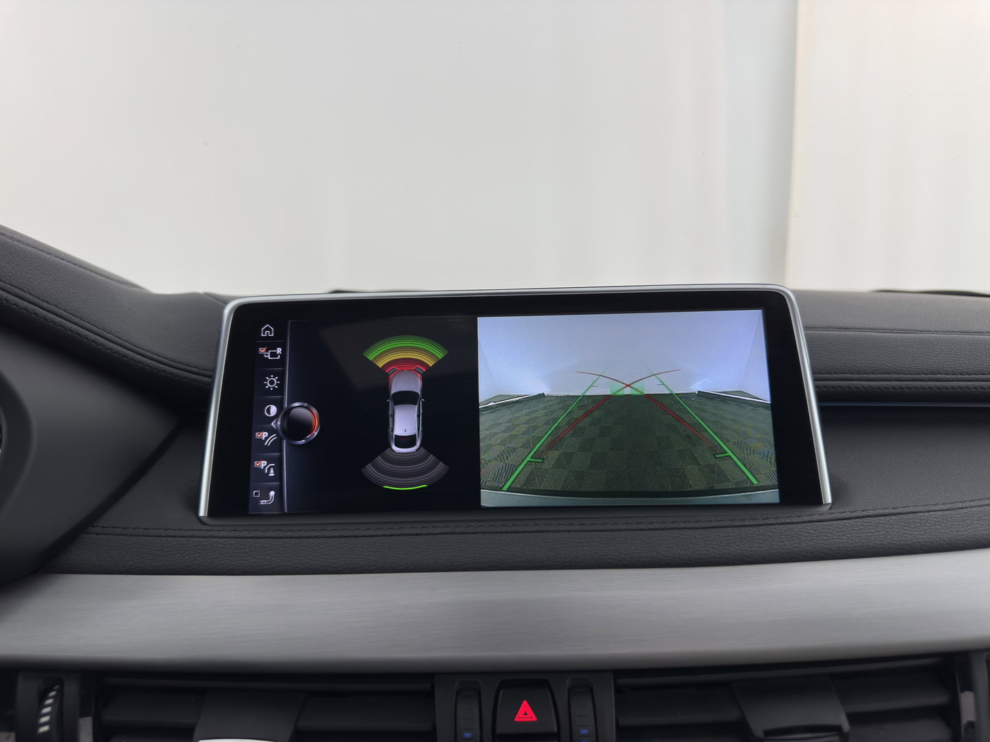 BMW X6 xDrive30d High Executive Aut. *PANO | HEAD-UP | LEATHER | FULL-LED | HIFI-SOUND | BLINDSPOT | MEMORY-PACK | DIGI-COCKPIT | HEATED-COMFORTSEATS | NAVI-FULLMAP | AMBIENT-LIGHT | CRUISE | TOWBAR | 19"ALU*
