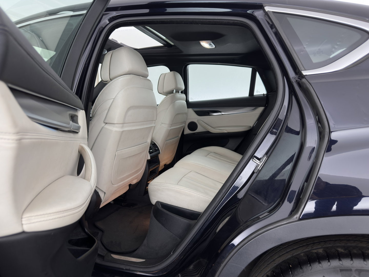 BMW X6 xDrive30d High Executive Aut. *PANO | HEAD-UP | LEATHER | FULL-LED | HIFI-SOUND | BLINDSPOT | MEMORY-PACK | DIGI-COCKPIT | HEATED-COMFORTSEATS | NAVI-FULLMAP | AMBIENT-LIGHT | CRUISE | TOWBAR | 19"ALU*