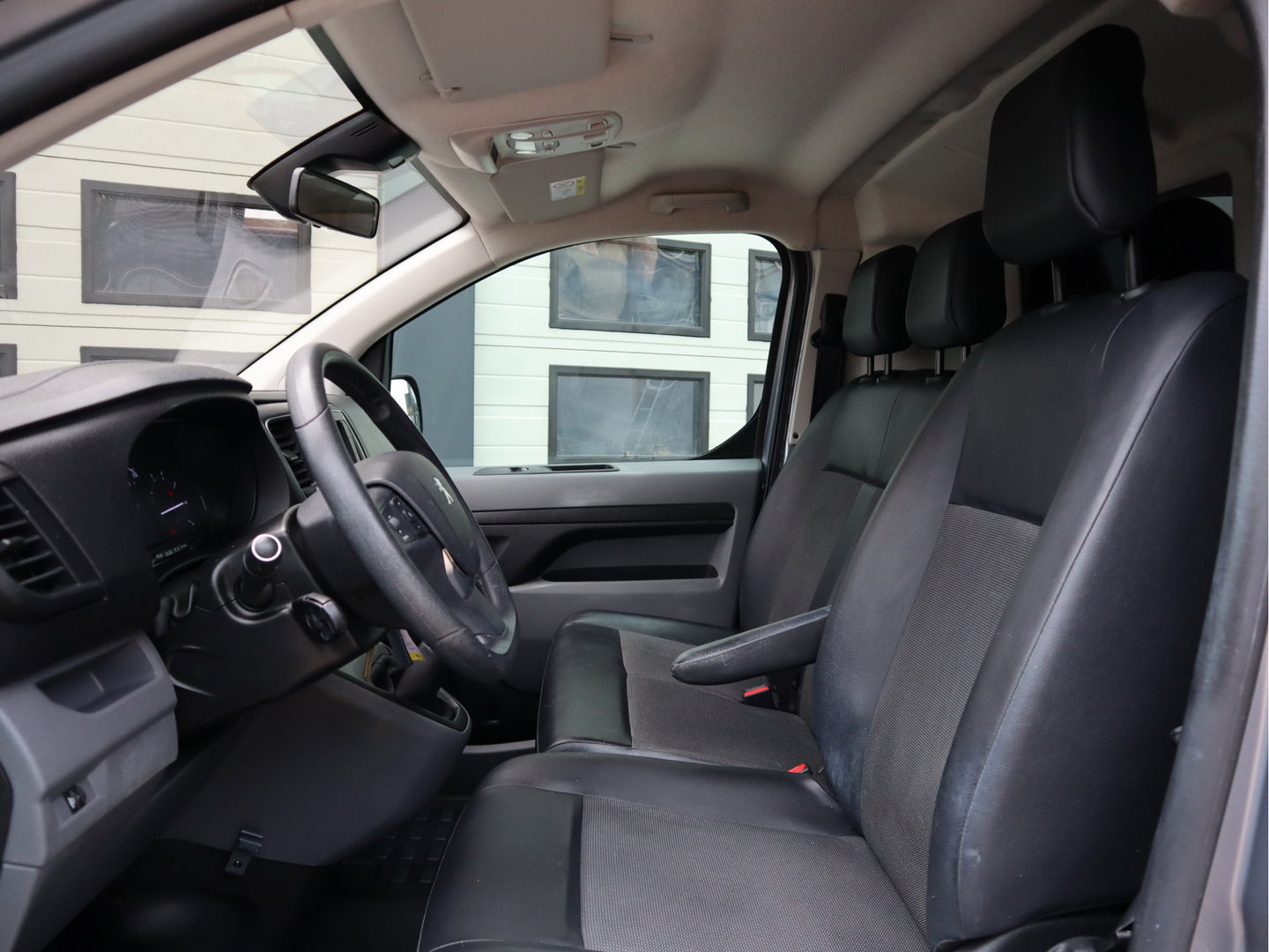 Peugeot Expert 2.0 BlueHDI 120 pk L3 Lang - Trekhaak - Cruise