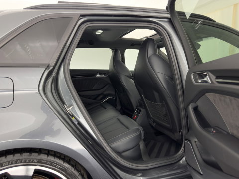 Audi RS3 Sportback 2.5 TFSI quattro Pro Line Plus *RS-SEATS | PANO | NAPPA-FULL-LEATHER | BANG&OLUFSEN | CAMERA | KEYLESS | NAVI-FULLMAP | PRIVACY-GLASS | SHIFTPADDLES | 19''ALU*