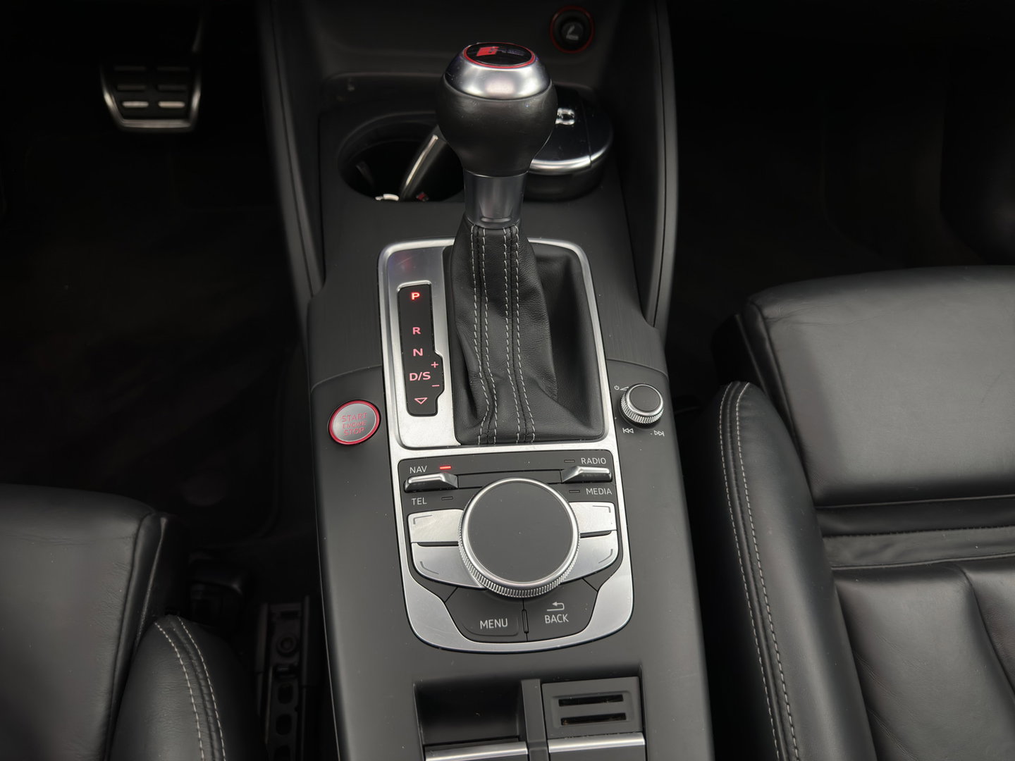 Audi RS3 Sportback 2.5 TFSI quattro Pro Line Plus *RS-SEATS | PANO | NAPPA-FULL-LEATHER | BANG&OLUFSEN | CAMERA | KEYLESS | NAVI-FULLMAP | PRIVACY-GLASS | SHIFTPADDLES | 19''ALU*