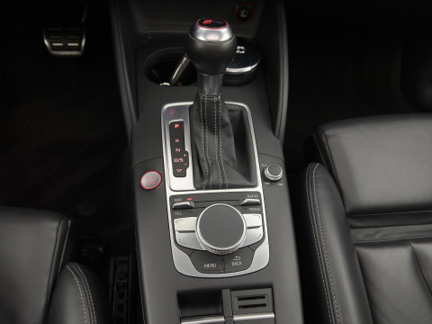 Audi RS3 Sportback 2.5 TFSI quattro Pro Line Plus *RS-SEATS | PANO | NAPPA-FULL-LEATHER | BANG&OLUFSEN | CAMERA | KEYLESS | NAVI-FULLMAP | PRIVACY-GLASS | SHIFTPADDLES | 19''ALU*
