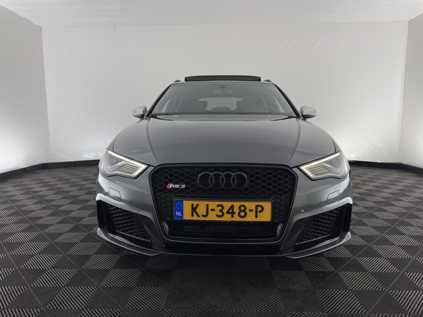 Audi RS3 Sportback 2.5 TFSI quattro Pro Line Plus *RS-SEATS | PANO | NAPPA-FULL-LEATHER | BANG&OLUFSEN | CAMERA | KEYLESS | NAVI-FULLMAP | PRIVACY-GLASS | SHIFTPADDLES | 19''ALU*