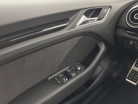 Audi RS3 Sportback 2.5 TFSI quattro Pro Line Plus *RS-SEATS | PANO | NAPPA-FULL-LEATHER | BANG&OLUFSEN | CAMERA | KEYLESS | NAVI-FULLMAP | PRIVACY-GLASS | SHIFTPADDLES | 19''ALU*