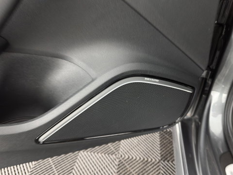 Audi RS3 Sportback 2.5 TFSI quattro Pro Line Plus *RS-SEATS | PANO | NAPPA-FULL-LEATHER | BANG&OLUFSEN | CAMERA | KEYLESS | NAVI-FULLMAP | PRIVACY-GLASS | SHIFTPADDLES | 19''ALU*
