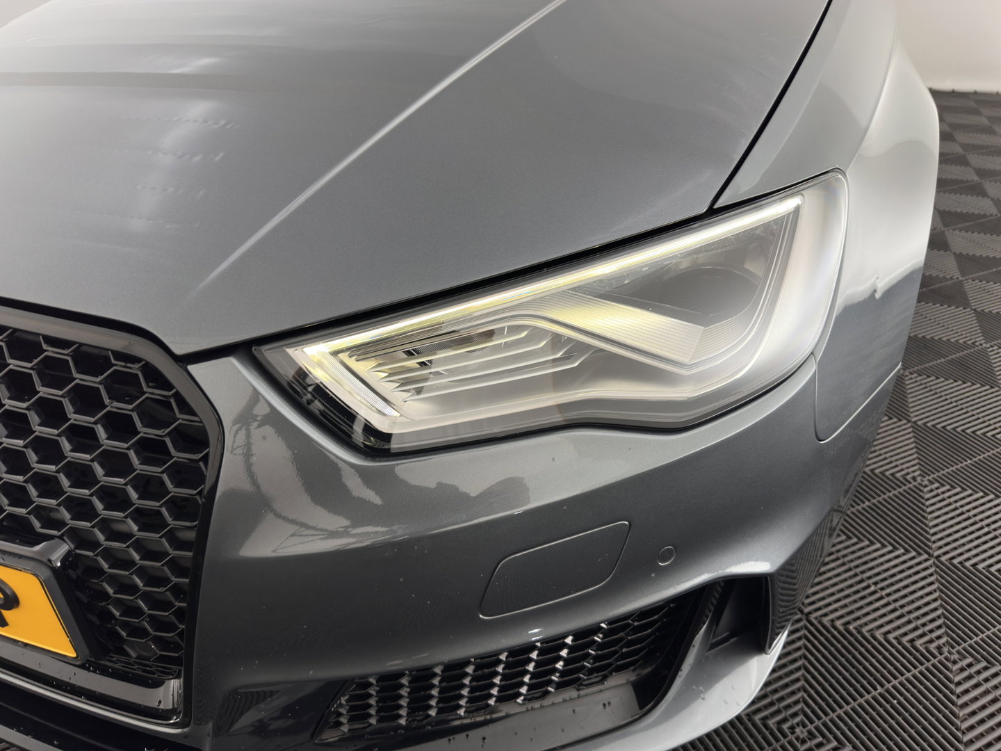 Audi RS3 Sportback 2.5 TFSI quattro Pro Line Plus *RS-SEATS | PANO | NAPPA-FULL-LEATHER | BANG&OLUFSEN | CAMERA | KEYLESS | NAVI-FULLMAP | PRIVACY-GLASS | SHIFTPADDLES | 19''ALU*