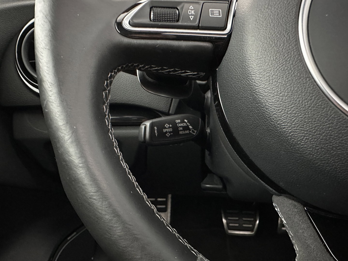 Audi RS3 Sportback 2.5 TFSI quattro Pro Line Plus *RS-SEATS | PANO | NAPPA-FULL-LEATHER | BANG&OLUFSEN | CAMERA | KEYLESS | NAVI-FULLMAP | PRIVACY-GLASS | SHIFTPADDLES | 19''ALU*